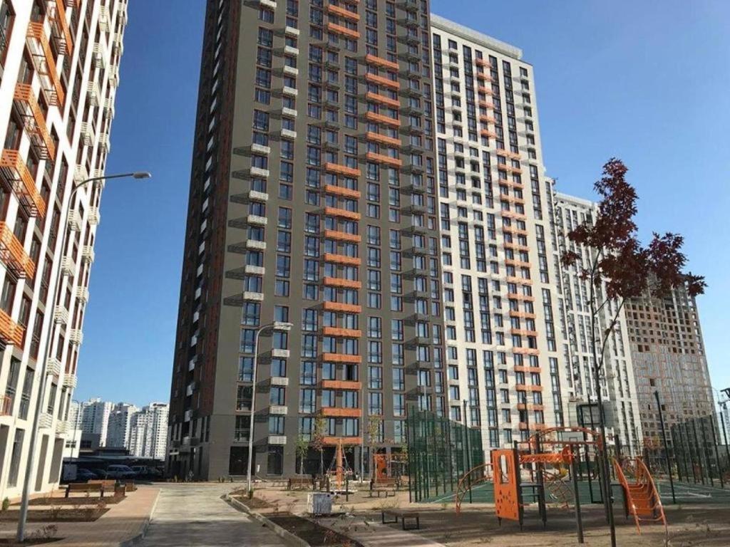 Luxury Apartment Near Metro Station Osokorky Kyiv Exterior photo